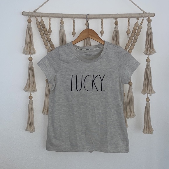 Rae Dunn lucky tee shirt short sleeve St. Patrick’s Day 🍀 Heather grey xs - Picture 5 of 14
